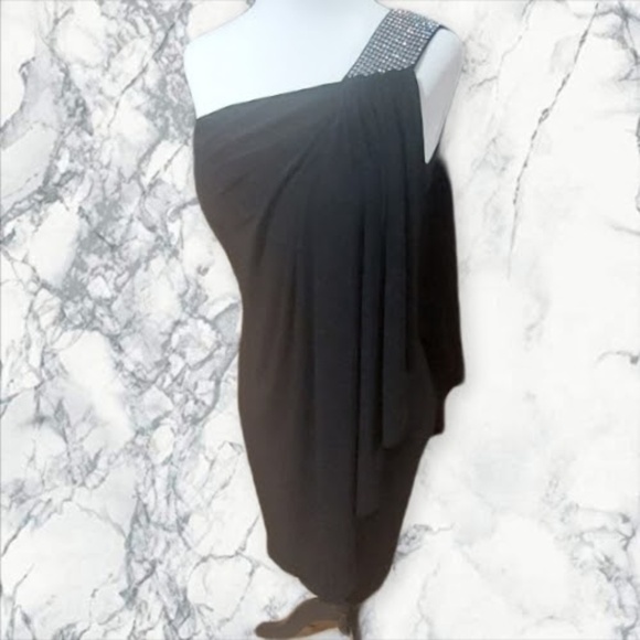 Le Chateau XS Formaal Black Dress with Rinestone 1 Shoulder Strap - Picture 1 of 9